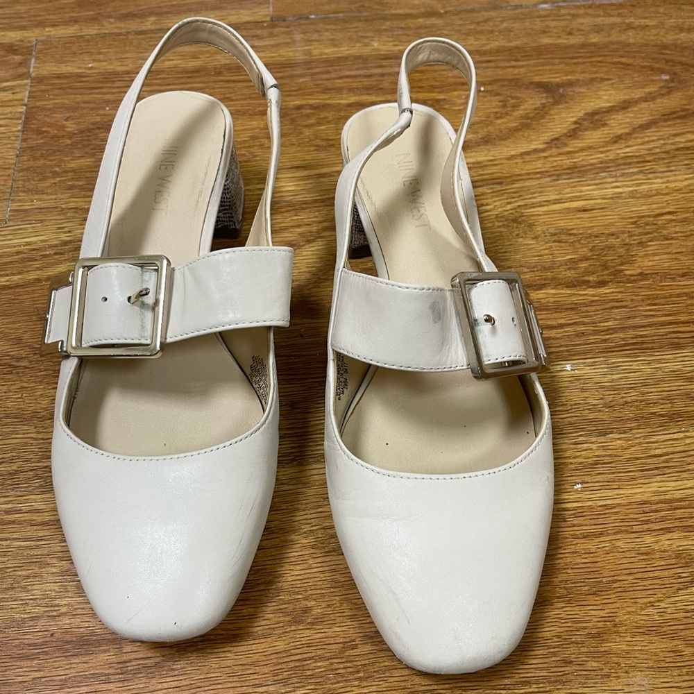 🌞 7 items for $13 🌞

Nine West Mary Jane Slingback Buckle Heels